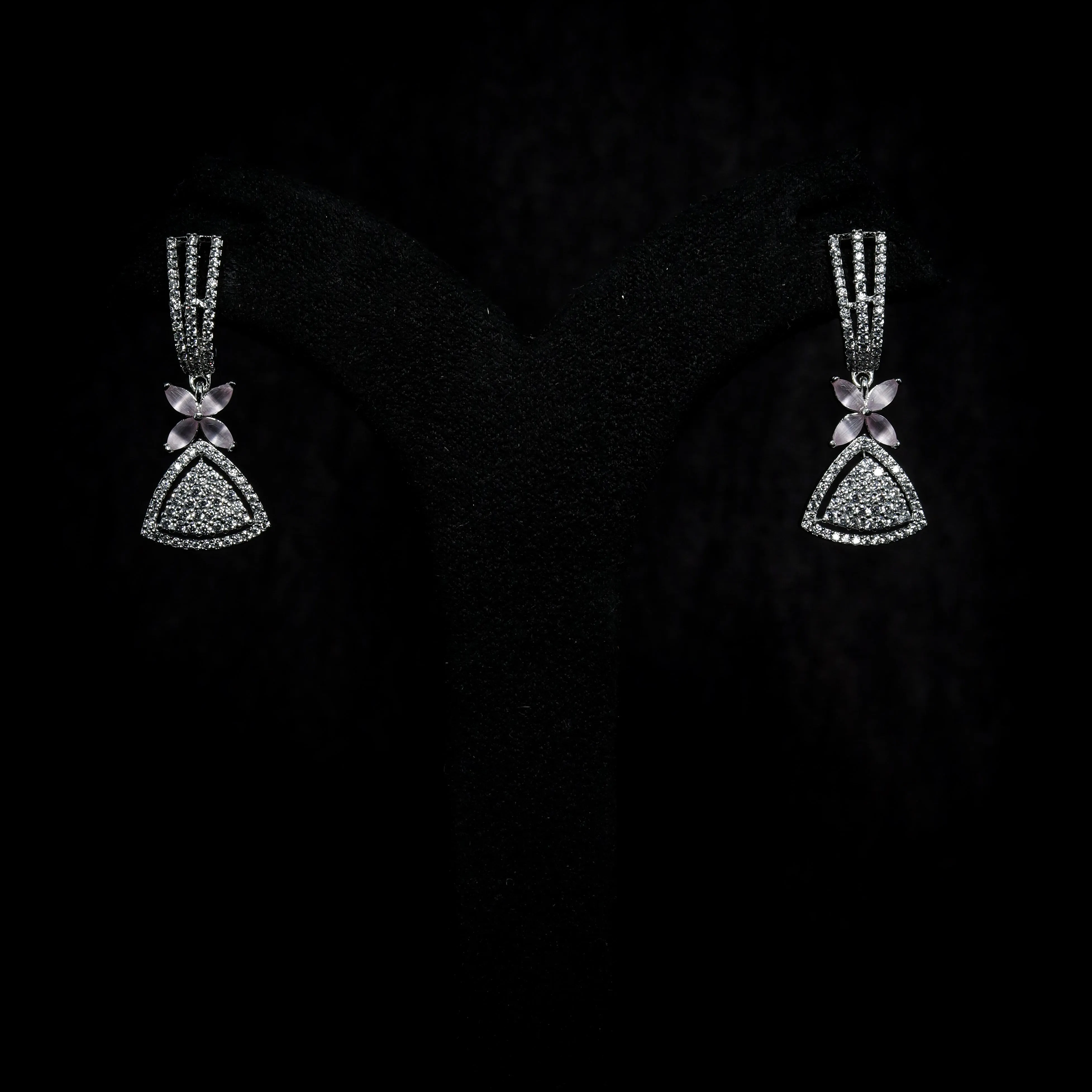 Light Earring Zircon/AD Earring 6047-08